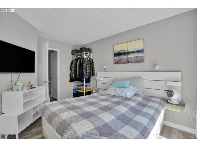 1558 Nw MIDLAKE Ln, Beaverton, OR 97006