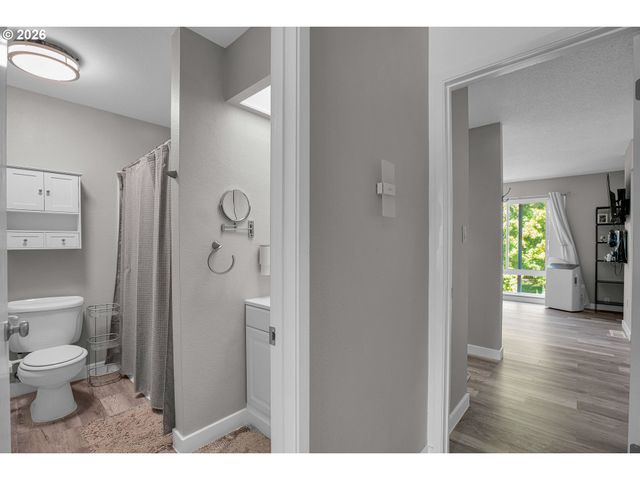 1558 Nw MIDLAKE Ln, Beaverton, OR 97006