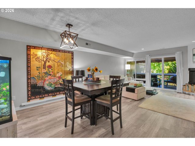 1558 Nw MIDLAKE Ln, Beaverton, OR 97006