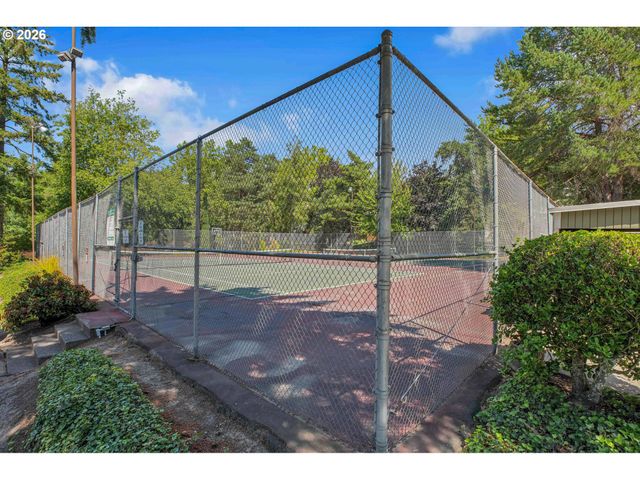1558 Nw MIDLAKE Ln, Beaverton, OR 97006