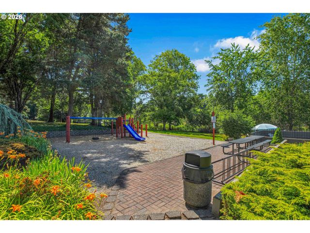 1558 Nw MIDLAKE Ln, Beaverton, OR 97006