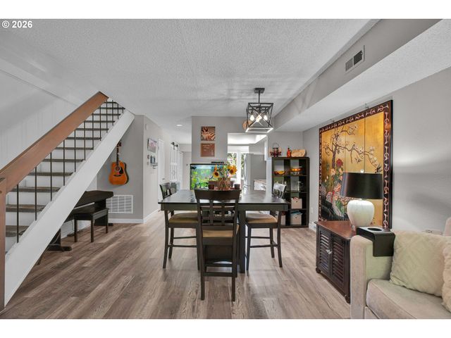 1558 Nw MIDLAKE Ln, Beaverton, OR 97006