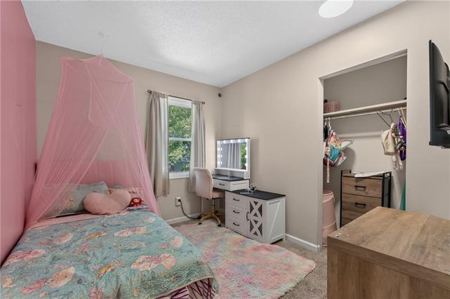 1100 NW Canterbury Road, Blue Springs, MO 64015