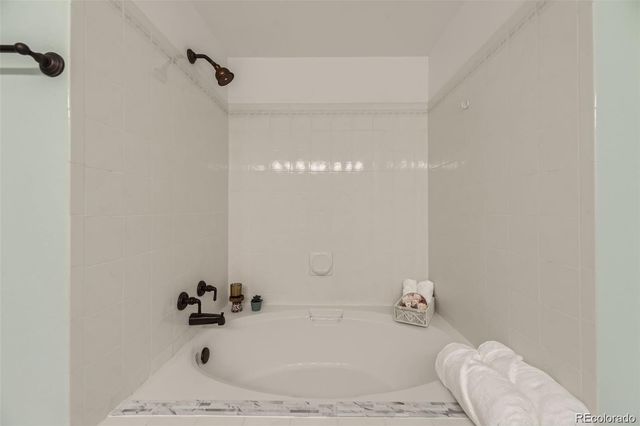 5426 S Jasper Way, Centennial, CO 80015