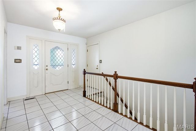2477 Baxton Way, Chesterfield, MO 63017