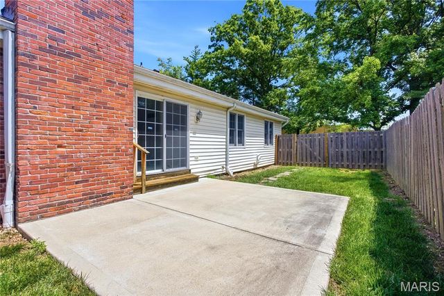 2477 Baxton Way, Chesterfield, MO 63017