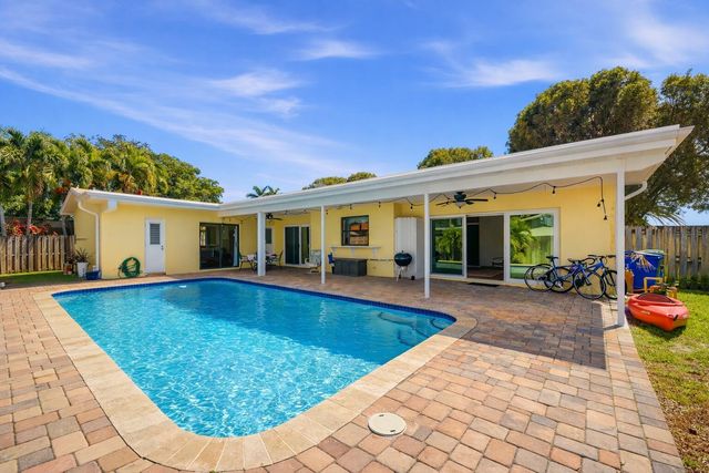 11911 NW 14th Court, Pembroke Pines, FL 33026