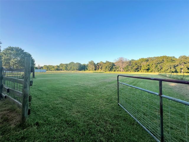 224 Lake By Drive, Seven Points, TX 75143