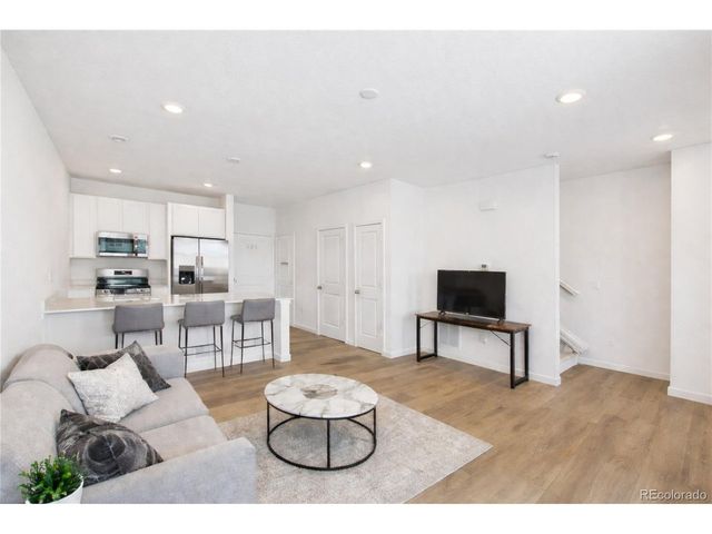 1964 S Gold Bug Way, Aurora, CO 80018