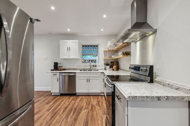 3351 Santa Teresa Avenue, Dallas, TX 75228