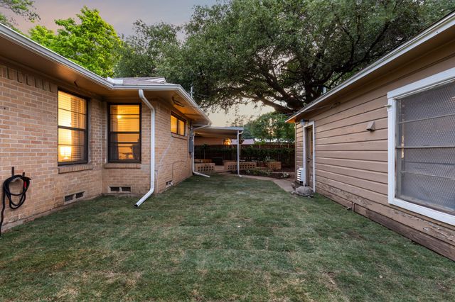 3351 Santa Teresa Avenue, Dallas, TX 75228