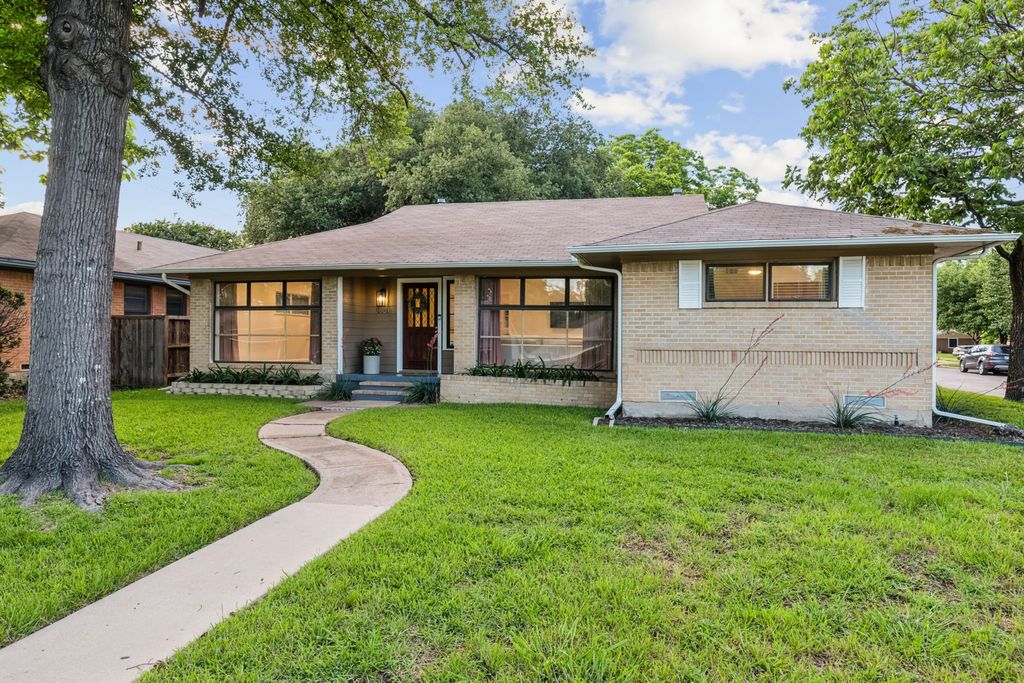 3351 Santa Teresa Avenue, Dallas, TX 75228