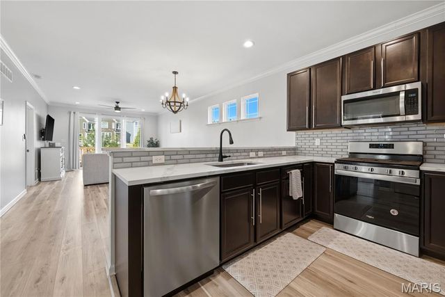 22 Ivyleigh Court, St Charles, MO 63303