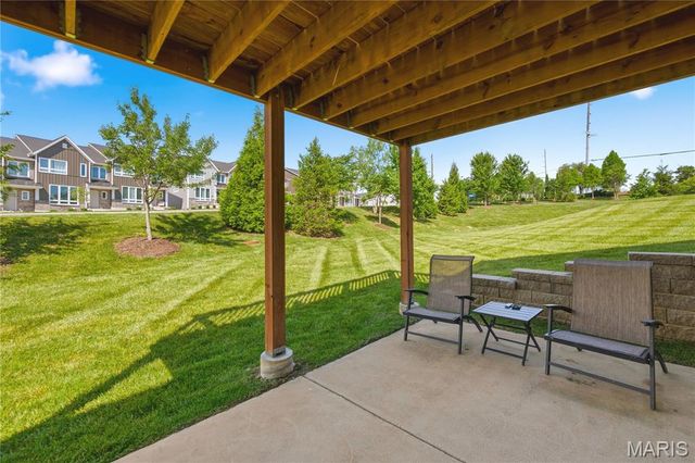22 Ivyleigh Court, St Charles, MO 63303
