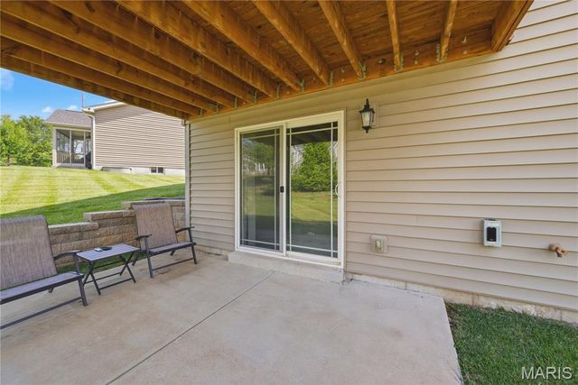 22 Ivyleigh Court, St Charles, MO 63303