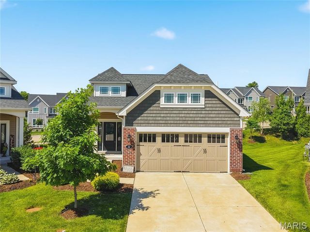 22 Ivyleigh Court, St Charles, MO 63303