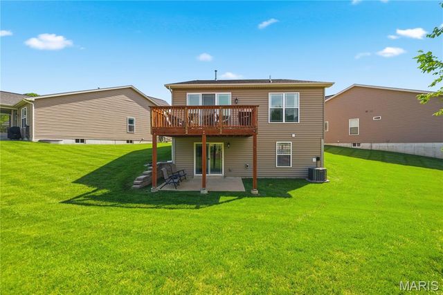 22 Ivyleigh Court, St Charles, MO 63303