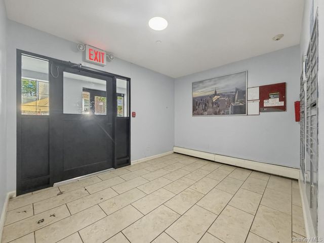 856 E 213th Street, Bronx, NY 10467
