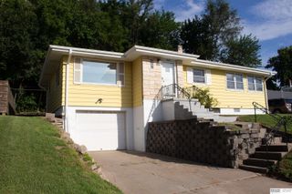 1607 S 50 Street, Omaha, NE 68106