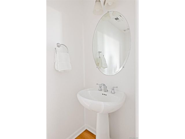 1662 Fillmore St, Denver, CO 80206