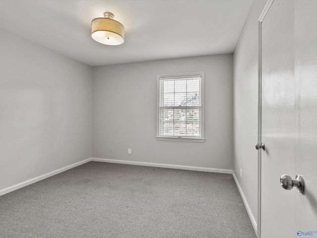 2004 Brookmeade Road SE, Decatur, AL 35601