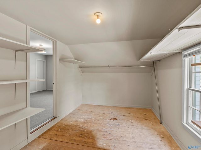 2004 Brookmeade Road SE, Decatur, AL 35601