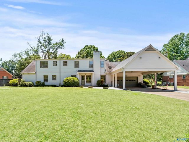 2004 Brookmeade Road SE, Decatur, AL 35601