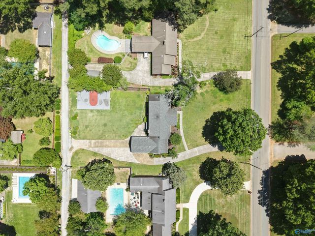 2004 Brookmeade Road SE, Decatur, AL 35601