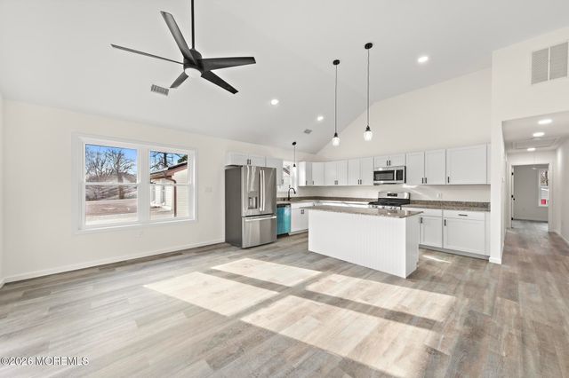 106 Polonia Way, Little Egg Harbor, NJ 08087