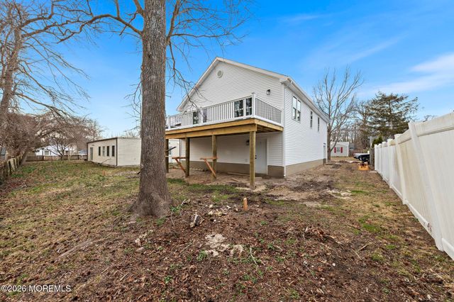 106 Polonia Way, Little Egg Harbor, NJ 08087