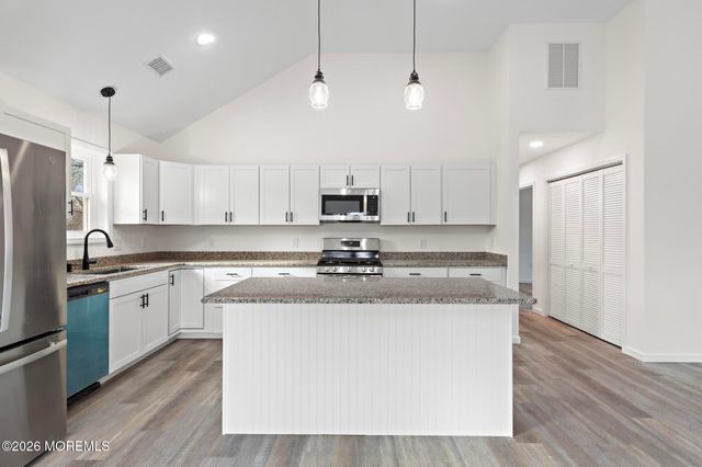 106 Polonia Way, Little Egg Harbor, NJ 08087