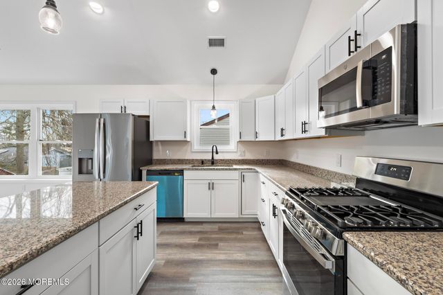 106 Polonia Way, Little Egg Harbor, NJ 08087