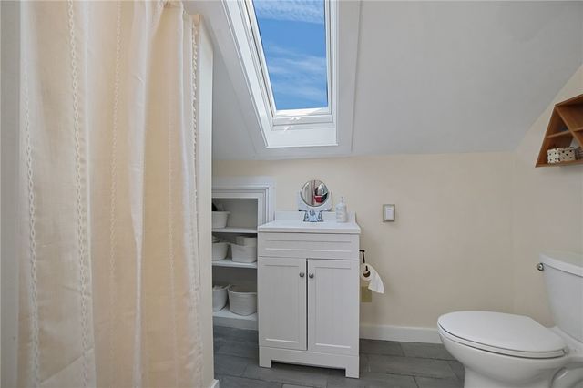 520 Middle Highway, Barrington, RI 02806