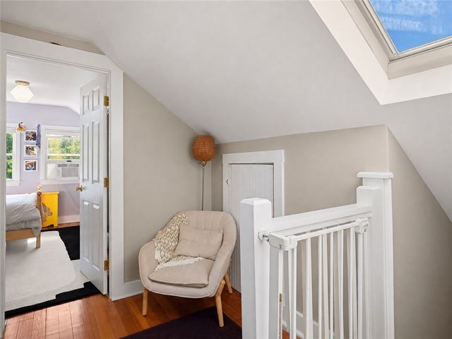 520 Middle Highway, Barrington, RI 02806