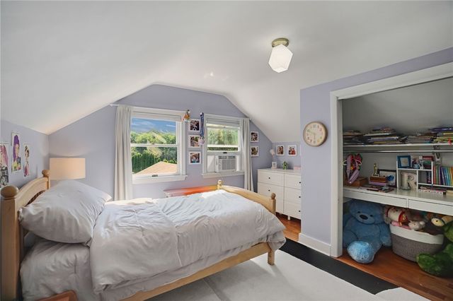 520 Middle Highway, Barrington, RI 02806