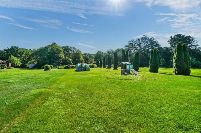 520 Middle Highway, Barrington, RI 02806
