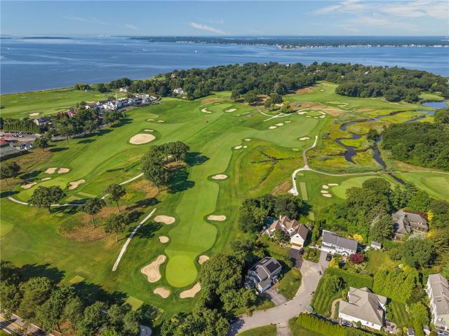520 Middle Highway, Barrington, RI 02806