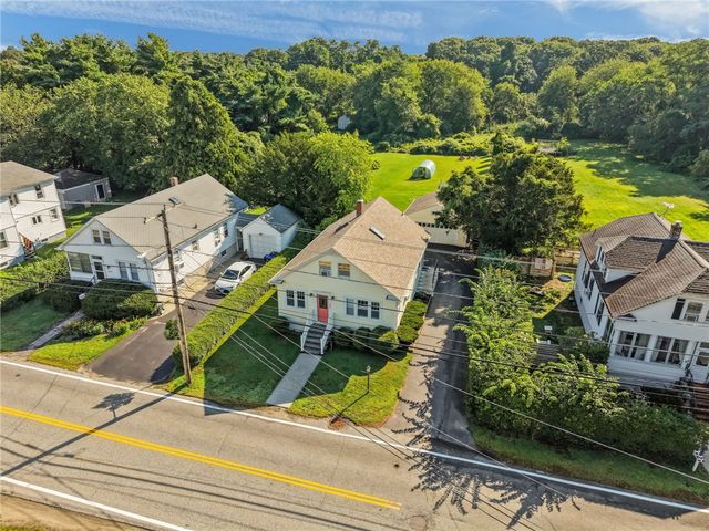 520 Middle Highway, Barrington, RI 02806