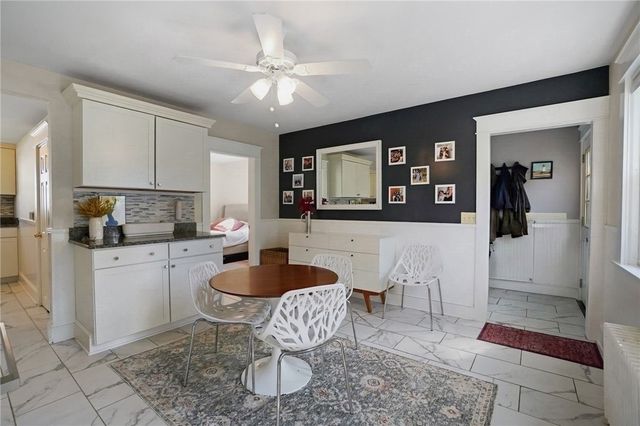 520 Middle Highway, Barrington, RI 02806