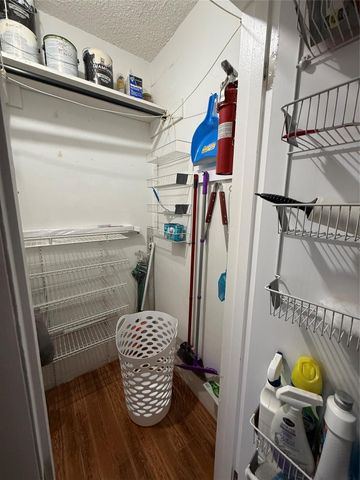 1000 SW 10th Avenue 9, Hallandale Beach, FL 33009