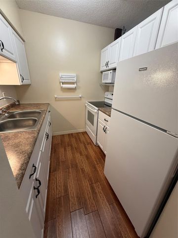 1000 SW 10th Avenue 9, Hallandale Beach, FL 33009