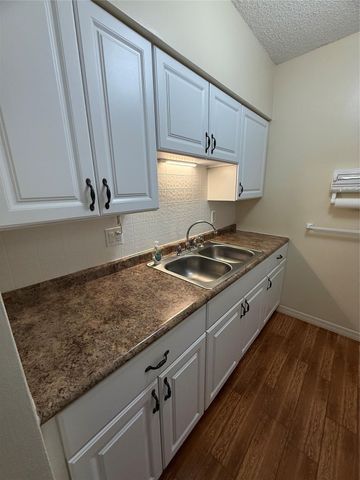 1000 SW 10th Avenue 9, Hallandale Beach, FL 33009