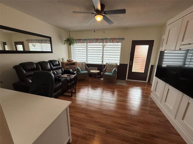 1000 SW 10th Avenue 9, Hallandale Beach, FL 33009