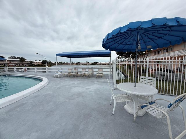 1000 SW 10th Avenue 9, Hallandale Beach, FL 33009