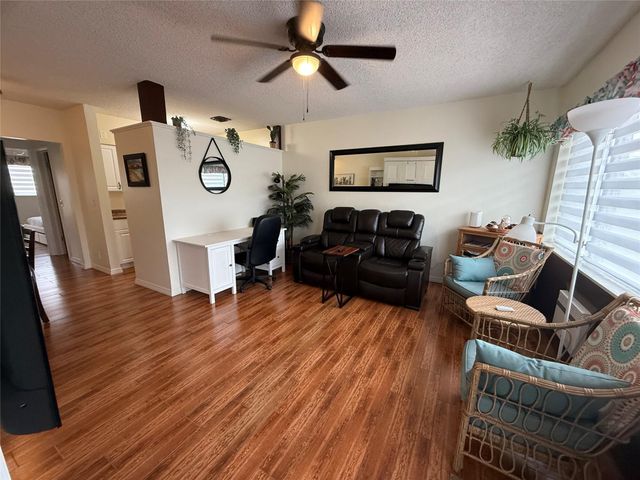 1000 SW 10th Avenue 9, Hallandale Beach, FL 33009