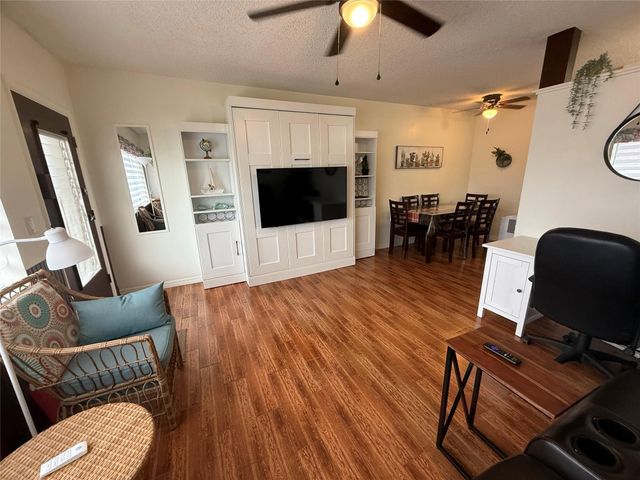 1000 SW 10th Avenue 9, Hallandale Beach, FL 33009