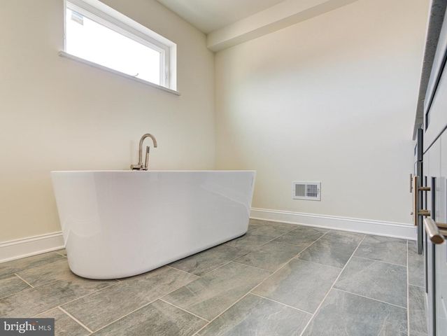 2127 E FIRTH ST, Philadelphia, PA 19125