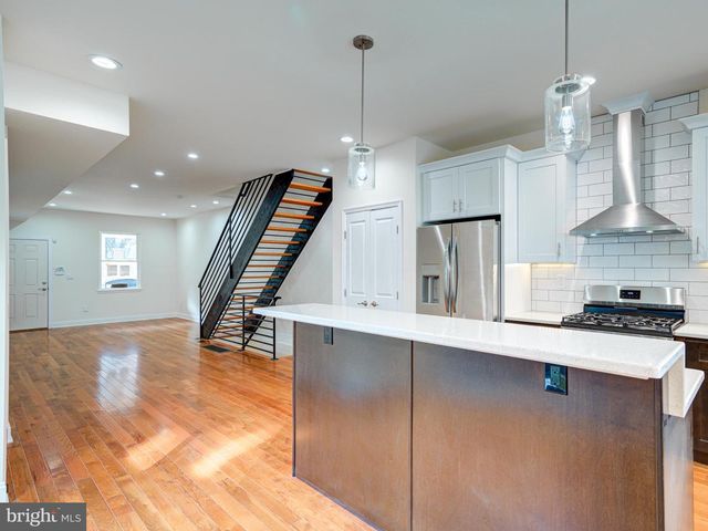 2127 E FIRTH ST, Philadelphia, PA 19125