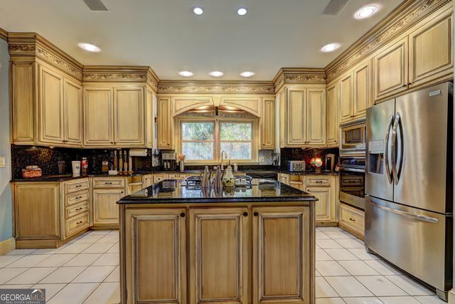 128 Stillwater Trace, Griffin, GA 30223