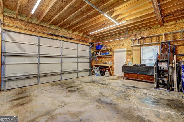 128 Stillwater Trace, Griffin, GA 30223